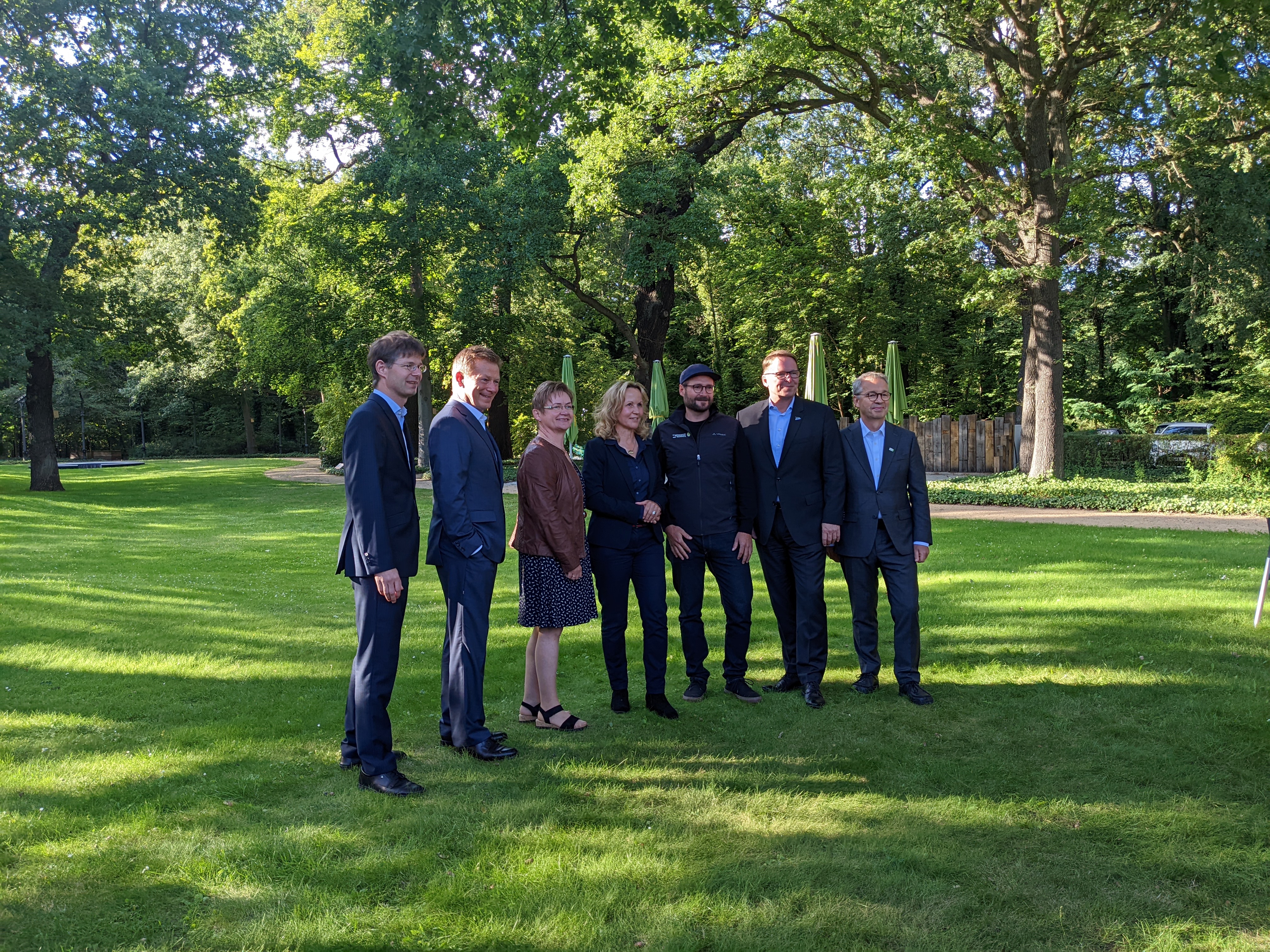 Gruppenbild mit Ministerin Lemke