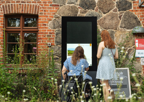 Stele barrierefrei Naturparkzentrum Hoher Fläming