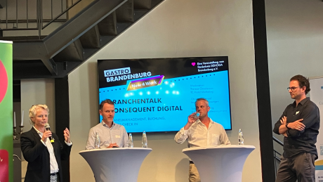 Podiumsdiskussion mit 4 Teilnehmenden Gastro Brandenburg