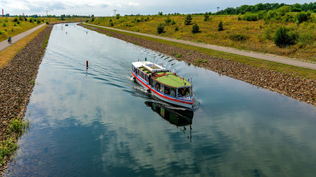 Foto von Schiff im Ilse-Kanal