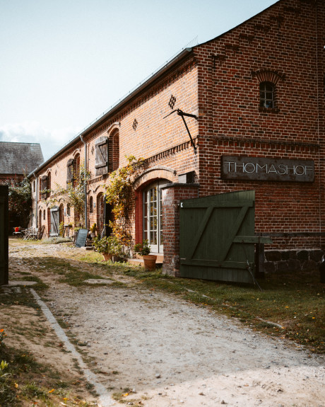 Einfahrt auf den Thomashof