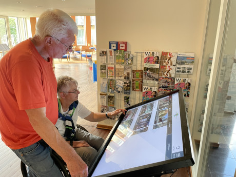 Stele barrierefrei Seehotel Rheinsberg