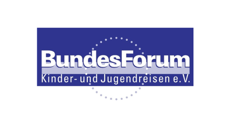 Logo Bundesforum Kinder- und Jugendreisen, blaues Rechteck, weiße Schrift
