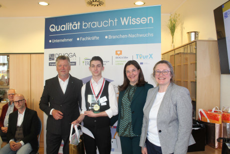 Foto von Restaurantfachleute 1. Platz Julien Ludwig