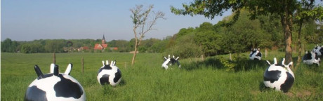 Spazierengehen, Kunstwerk an der Südroute des Kunstwanderweges