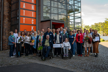 Gruppenfoto Teilnehmende Netzwerktreffen barrierefrei Lausitzer Seenland