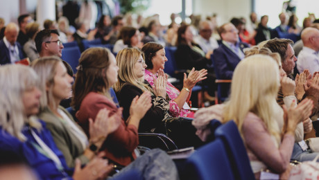 klatschendes Publikum