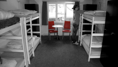 Foto von Hostelzimmer mit Doppelstockbetten 