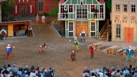 Aufführung der Müritz Saga auf der Freilichtbühne Waren